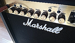 Gitarre und Bass|default:Gitarre und Bass|default:.NAME